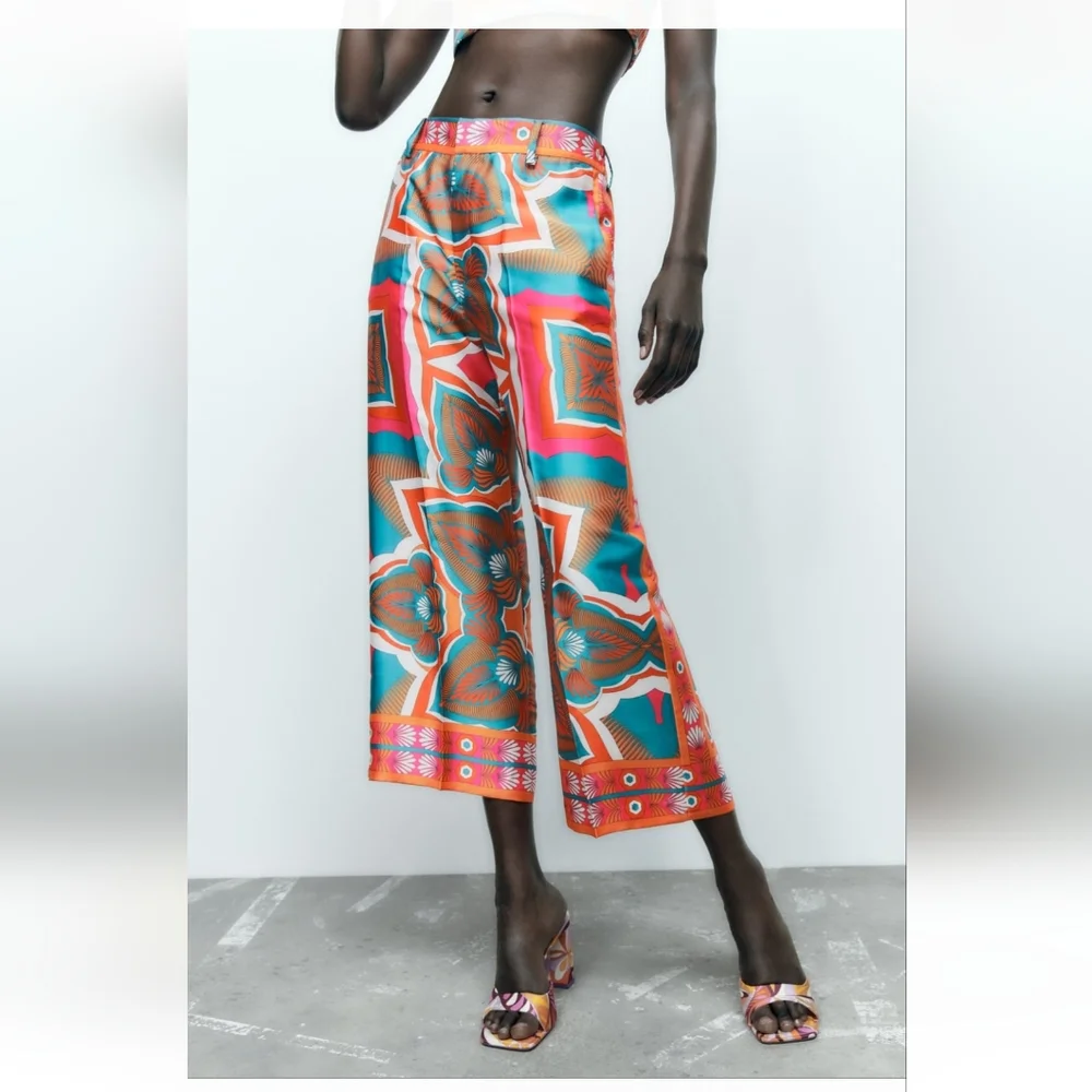 Zara floral print culottes pants - Picture 3 of 4